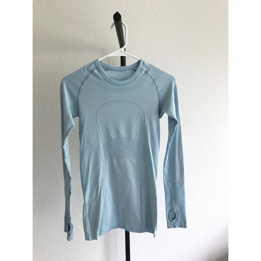 Lulu Lemon Swiftly Tech Long-Sleeve Shirt 2.0 | Hip Length | Size 2 | Light Blue